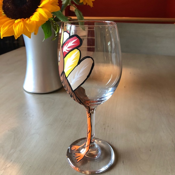 HAND CRAFTED Thanksgiving Wineglass - Picture 4 of 4